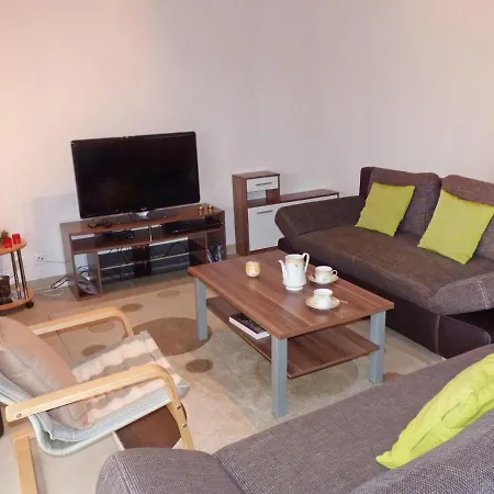 Apartment Garanoir 9 *